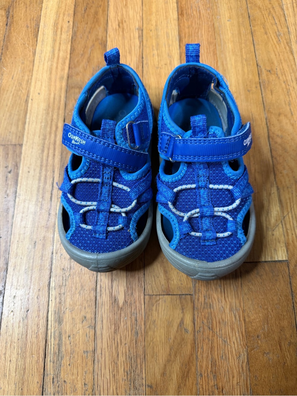 OshKosh B'gosh size 7 toddler Blue sport sandals